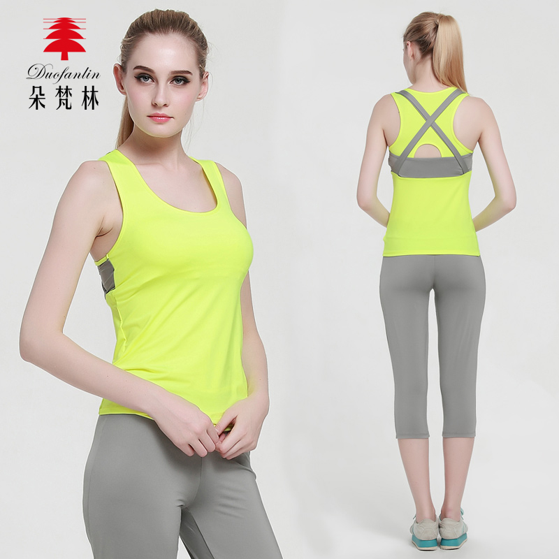 ladies jogging top