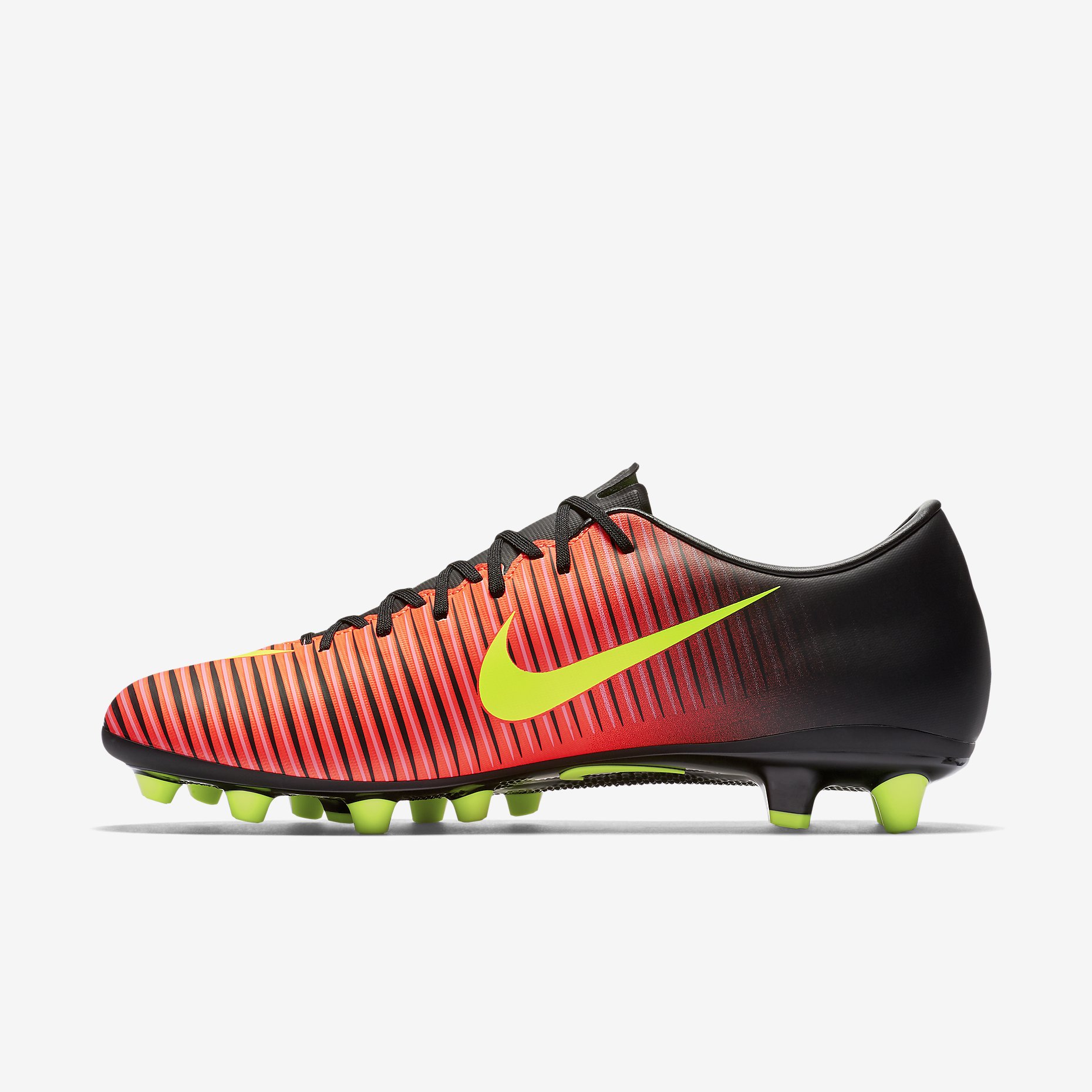 Mercurial victory iv Zwart