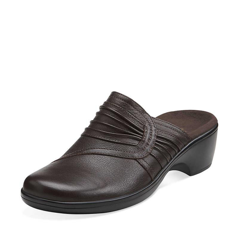 low heel clarks clogs