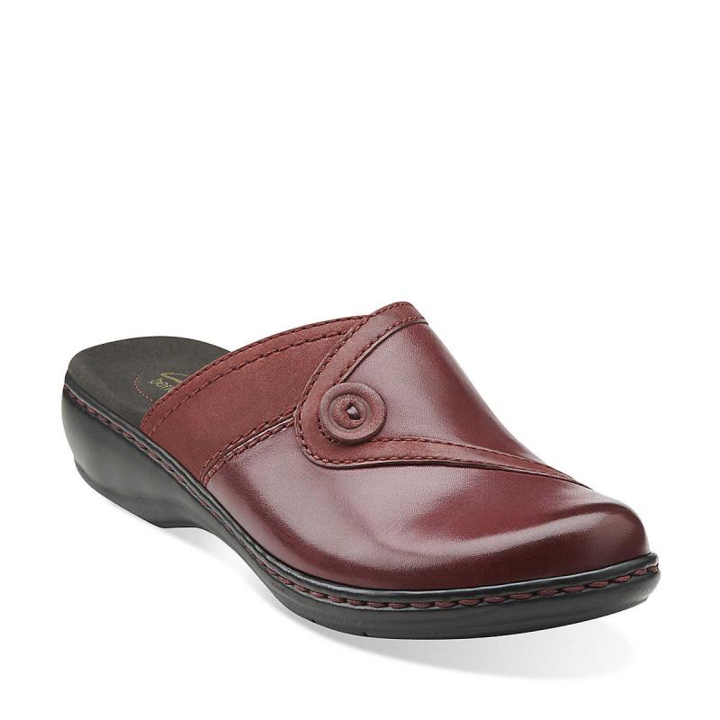 low heel clarks clogs