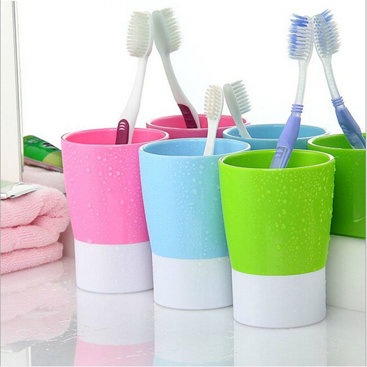 Wash cup. Подставка для зубных щеток. В школу поделку из пластика для для зубных щеток и пасты.